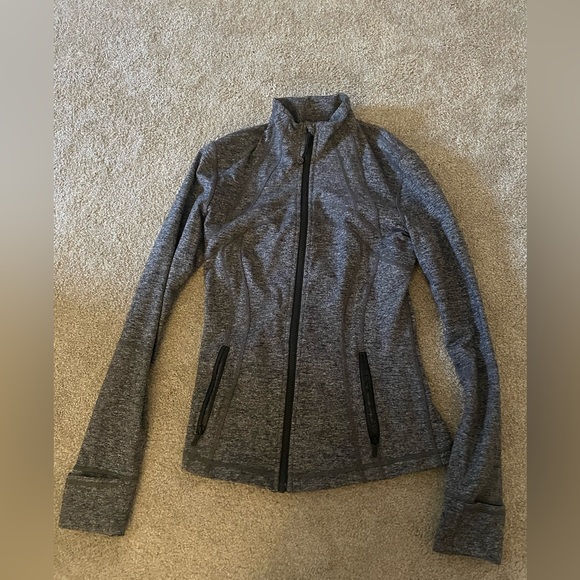 Lululemon jacket - Picture 1 of 3